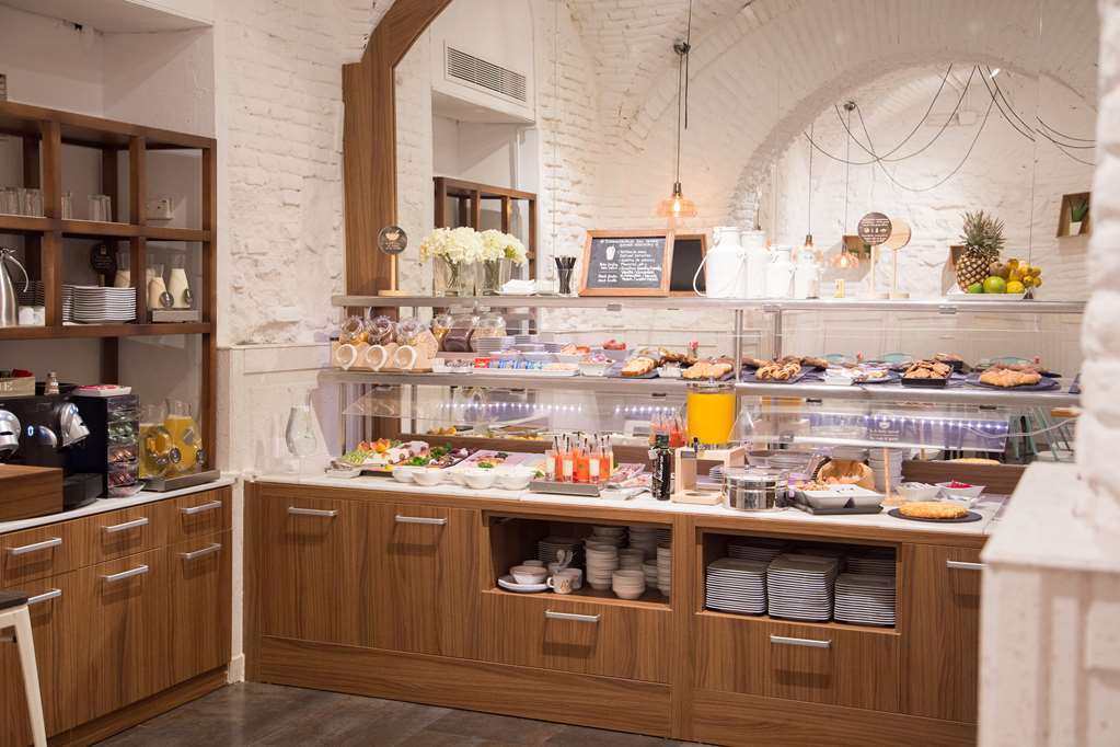 Petit Palace Plaza Del Carmen 4* Madryt